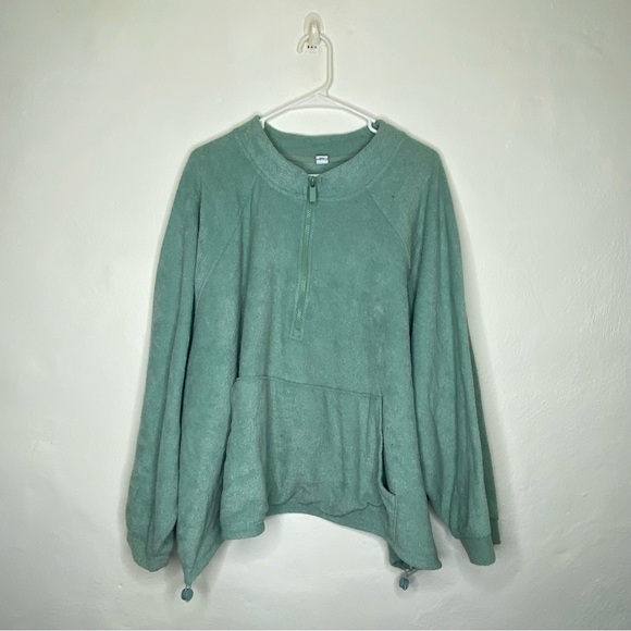 Fleece Jacket, Old Navy, in a soft mint green. Great pre-owned condition. - Picture 2 of 3